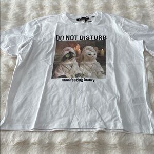 White Graphic T-Shirt with 'Do Not Disturb' Print